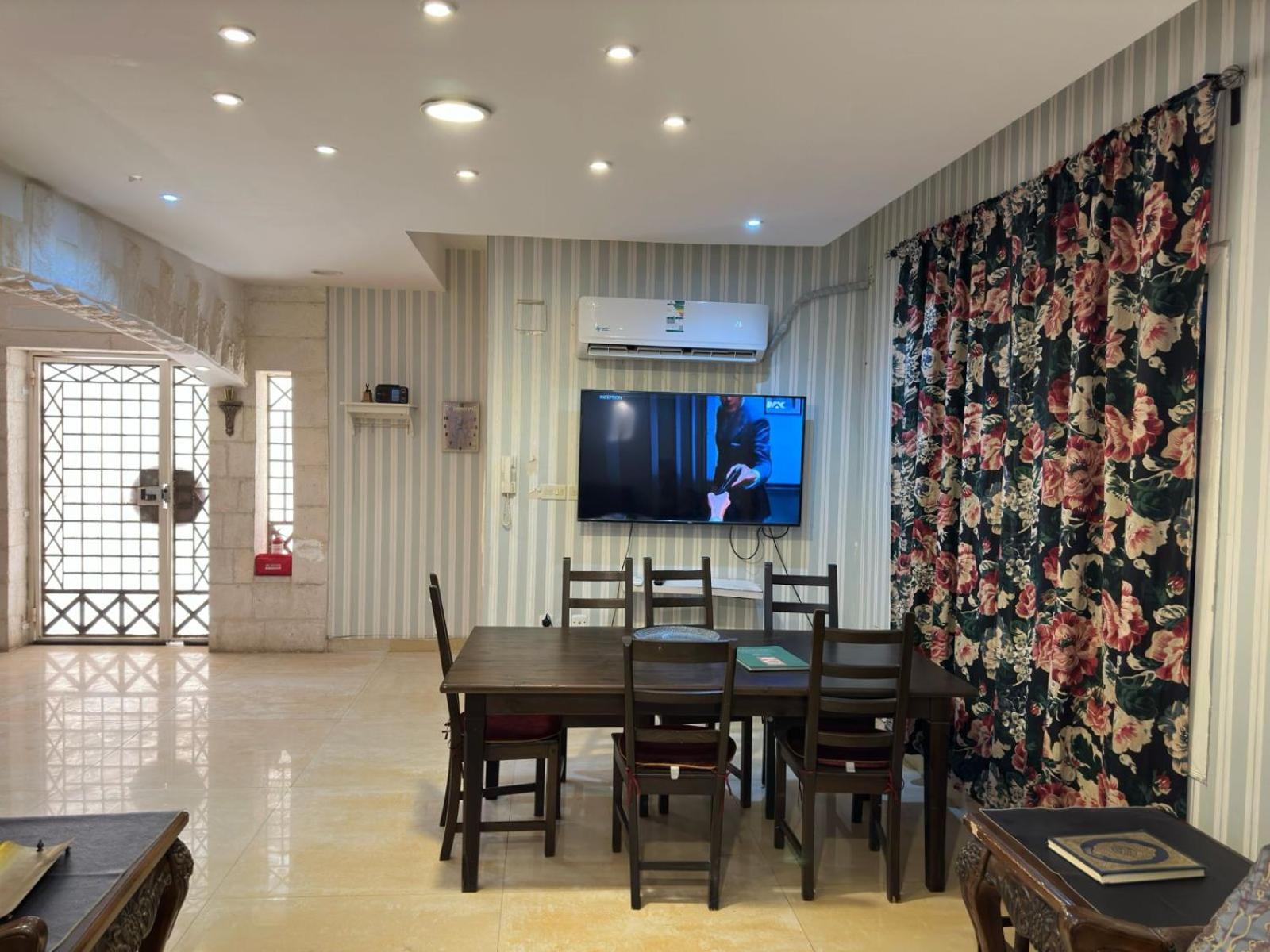 دار ورد قريب للحرم Apartment Медина Екстериор снимка