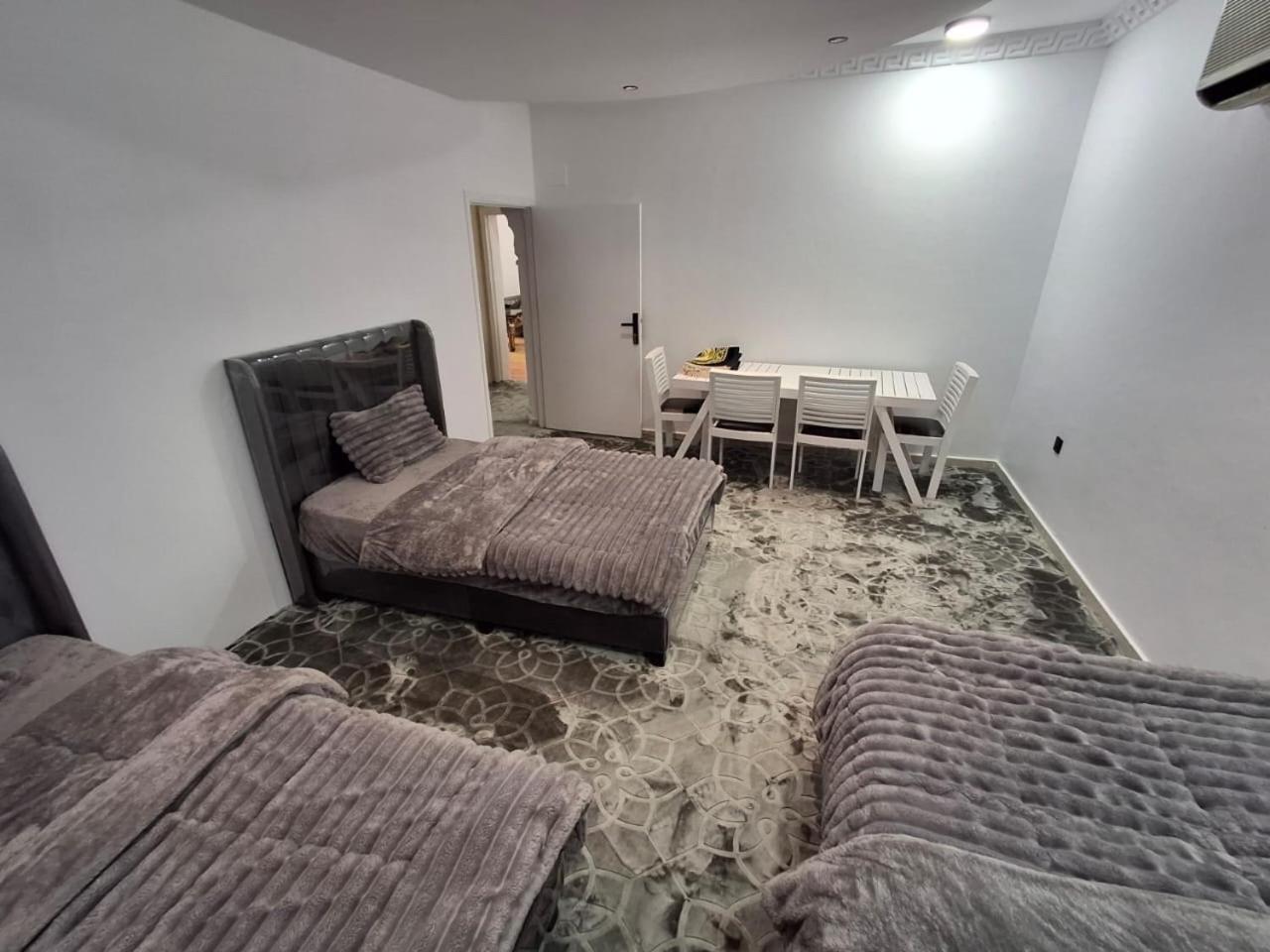 دار ورد قريب للحرم Apartment Медина Екстериор снимка