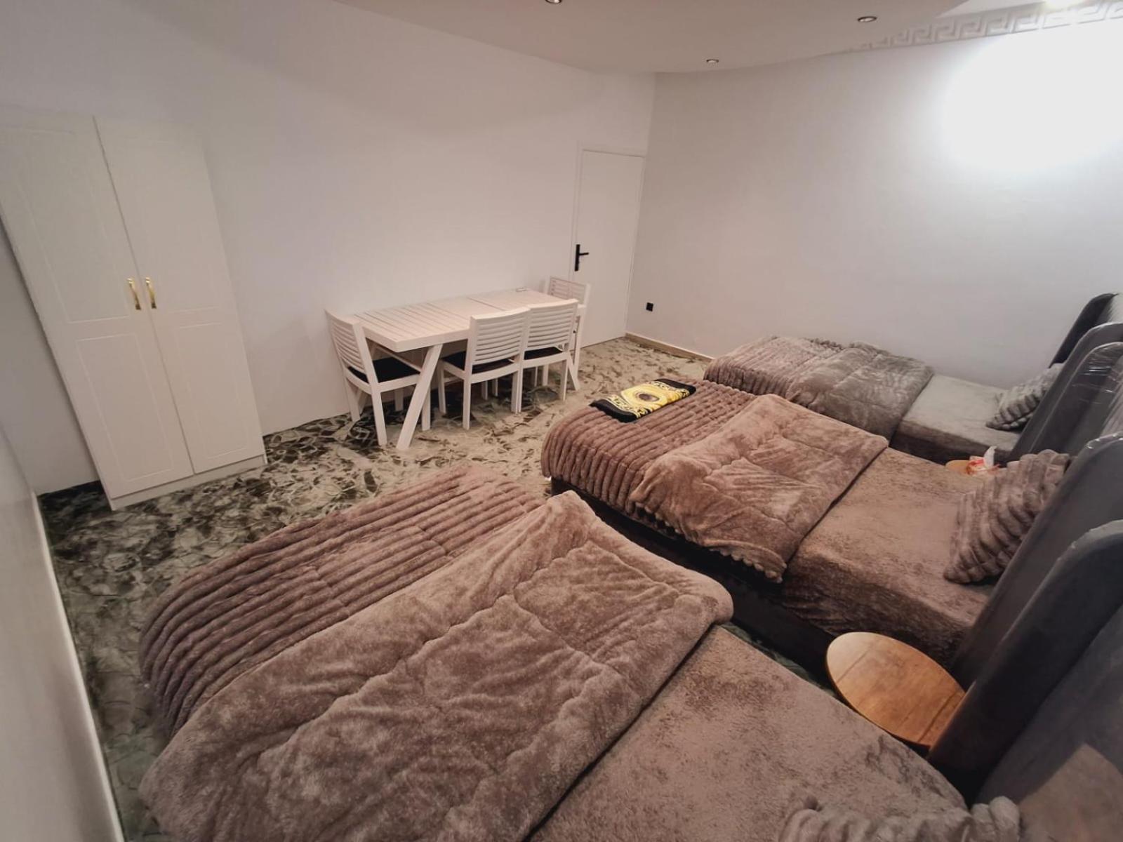 دار ورد قريب للحرم Apartment Медина Екстериор снимка